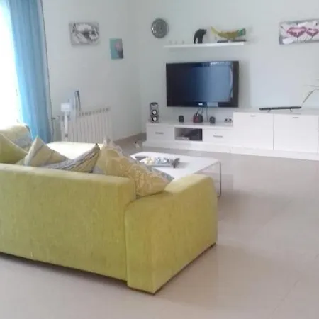 With 4 Bedrooms In With Private Pool And Wifi * 료렛 드 마르