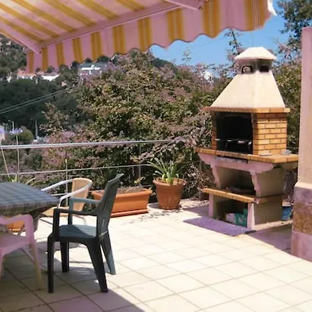 빌라 With 4 Bedrooms In With Private Pool And Wifi *